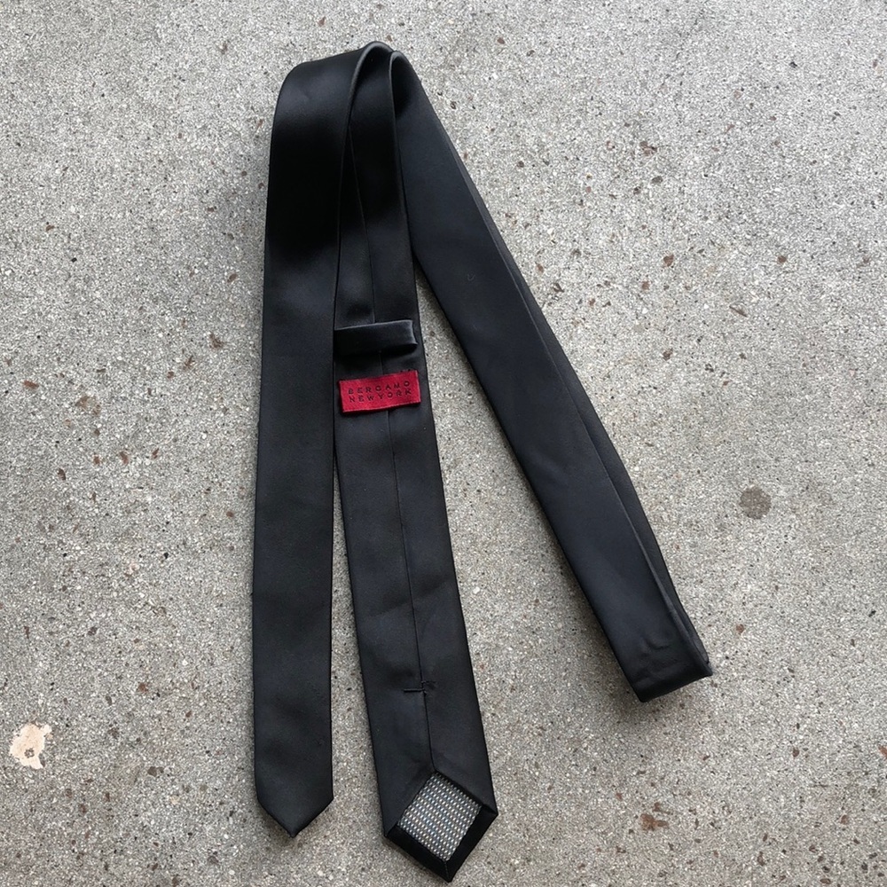Bergamo New York Tie - Picture 2 of 3